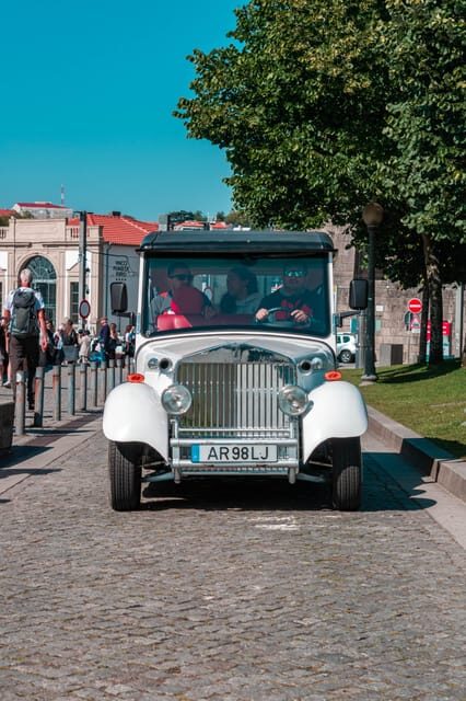 Porto: Premium Wine Eco Car Tour River - Breaking Down the Itinerary