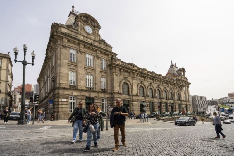 Porto: Private Customizable Sightseeing Tour with a Local - Why Choose This Tour?