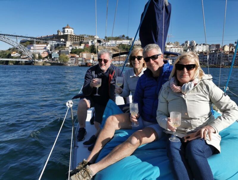 Porto: Private Douro River Charming Cruise w/wine tasting 8p - FAQ
