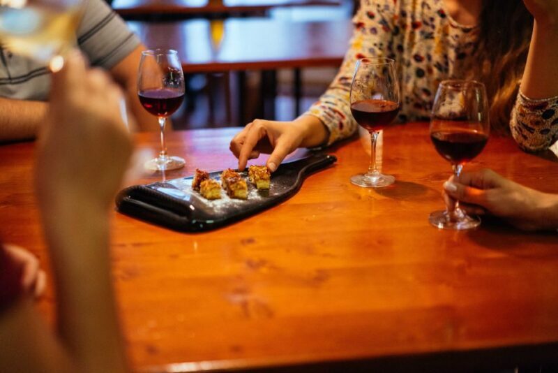 Porto: Private Evening Tour with Drinks & Bites - Who should consider this tour?