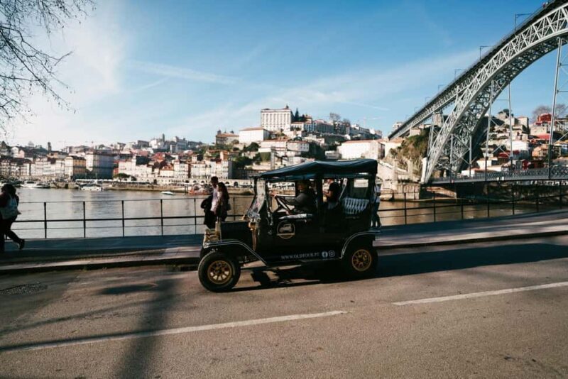 Porto: Private Tour of the Historic City in a Ford T Car - An In-Depth Look at the Experience