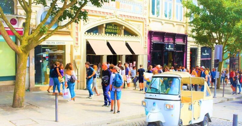 Porto: Private Tuk-Tuk Tour with Short Walks and Wine - Who Will Love This Tour?