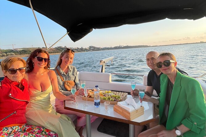 Porto: Private Yacht Cruise with Local Wine, Snacks and 6 Bridges - Weather reality: what happens if it’s drizzly