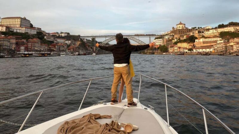 Porto: Private Yacht Tour with Wine, Snacks & 6 Bridges - Key Points