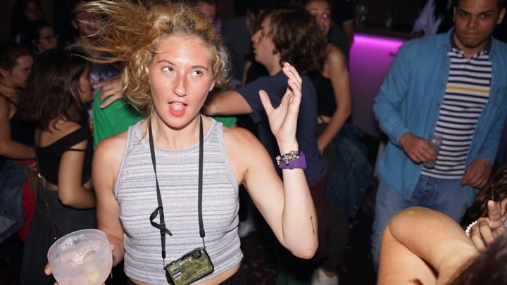 Porto: PubCrawl with 6 Drinks+VIP Club Entry - What to Expect from the Porto Pub Crawl