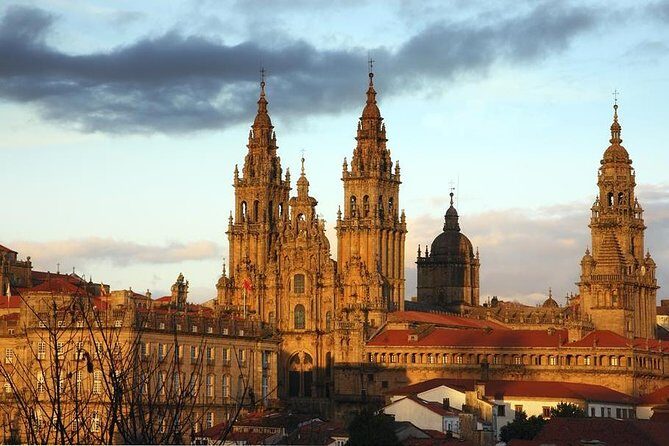 Porto: Santiago de Compostela and Valença do Minho Day Trip - The Experience in Detail