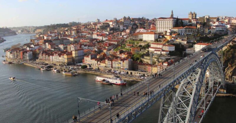 Porto: secrets of Vila Nova de Gaia, a self-guided city game - Key Points