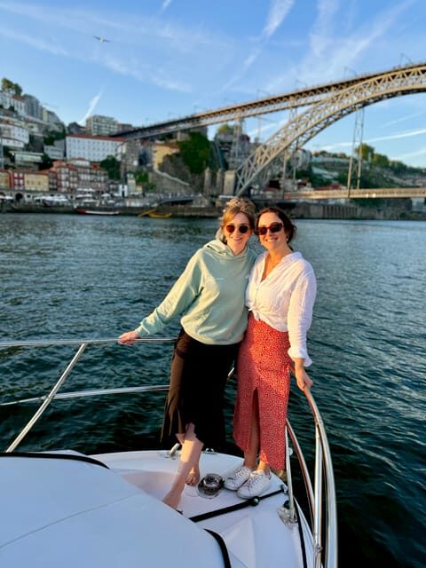 Porto SHARED Boat Tour: Bridges & River Mouth w/ DRINKS - A Closer Look at the Experience