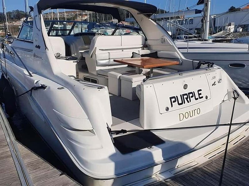 Porto: Sunset or Daytime Yacht Cruise with Welcome drink - Key Points