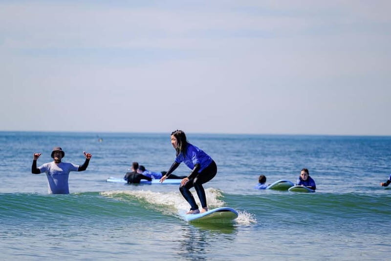 Porto: Surf Lessons with transfer at Porto Surf School - FAQs