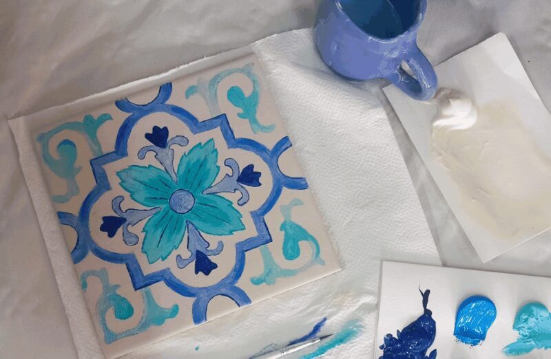 Porto: Tile Painting and Cocktails in Downtown Porto - An in-Depth Look at the Tile Painting and Cocktails Experience