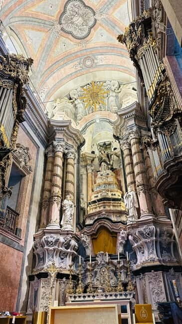 Porto to Gaia Experience: City Walk and Wine Cellars - FAQ