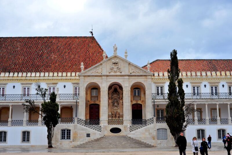 Porto to Lisbon Transfer with Tour Enroute - The Stops: What You Can Expect