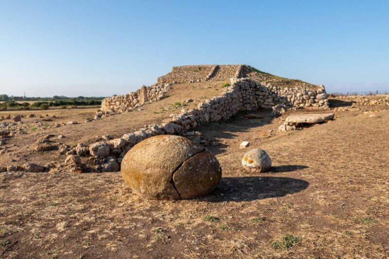Porto Torres: Monte d'Accoddi & Su Crucifissu Mannu - Exploring Sardinia’s Neolithic Wonders