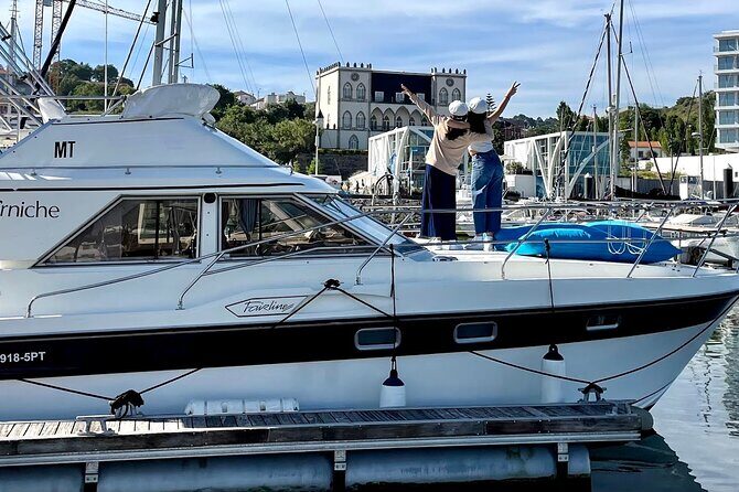 Porto: tour City views on the Douro River with welcome drink - Frequently Asked Questions