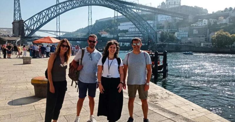 Porto tour with Port Wine tasting in a hidden wine cellar! - Key Points