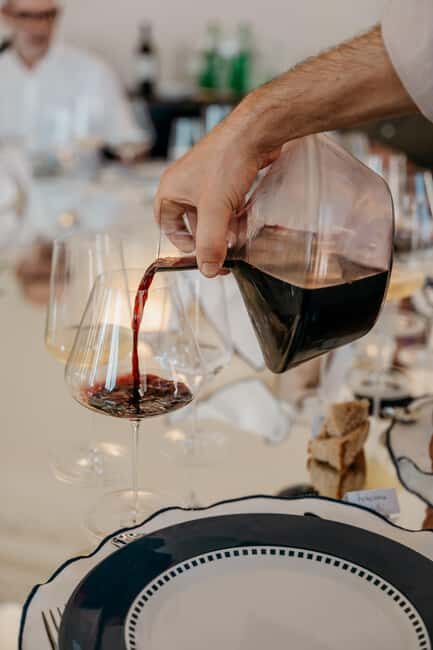 Porto: VR Tour with 4 Iconic Wines - Poente by Vallado - The Virtual Reality Element