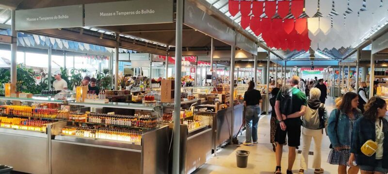 Porto Walking Tour: Exclusive Instant Photo Included - Key Points