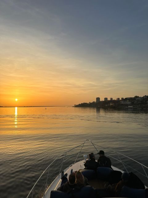 Porto:Douro River 6 Bridges tour amazing yatch, Port wine - Discover Porto from a New Perspective