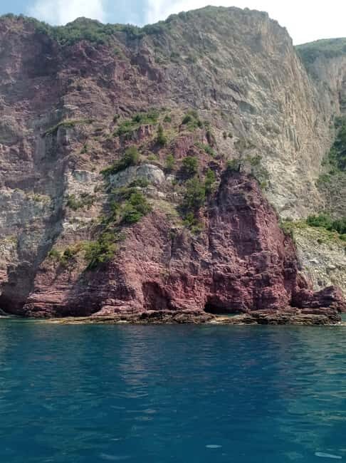 Portovenere: Cinque Terre Cruise with Lunch & Drinks - The Sum Up