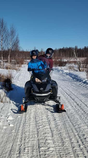 Posio, Lapland: Private snowmobile tour with a local French-speaking guide - Exploring the Details of the Private Snowmobile Tour