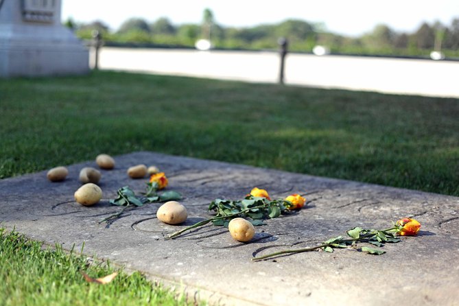 Potsdam Half-Day Walking Tour from Berlin - Park Sanssouci area: Neuer Garten and the pleasure-park story