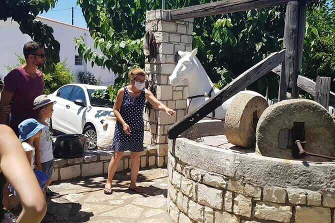 Pottery - Honey & Olive Oil experience - FAQ