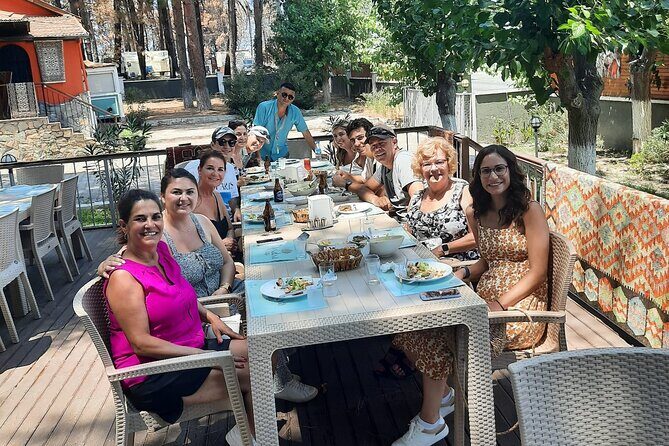 POTTERY PAINTING & WINE TASTING Tour from Kusadasi Port - Key Points