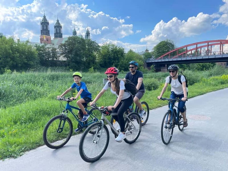 Pozna: Bike Tour of Top Highlights with a Local Guide - What Makes This Bike Tour Stand Out?