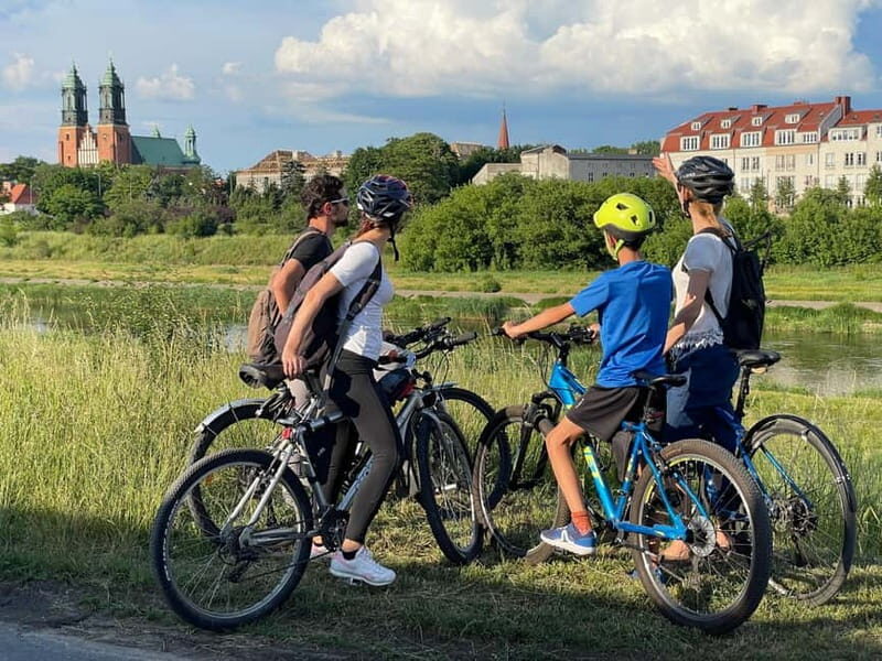Pozna: Bike Tour of Top Highlights with a Local Guide - What To Expect During the Tour