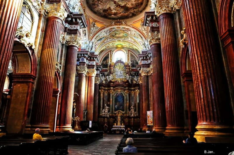 Poznan Old Town and Top Attractions Private Walking Tour - Breaking Down the Itinerary