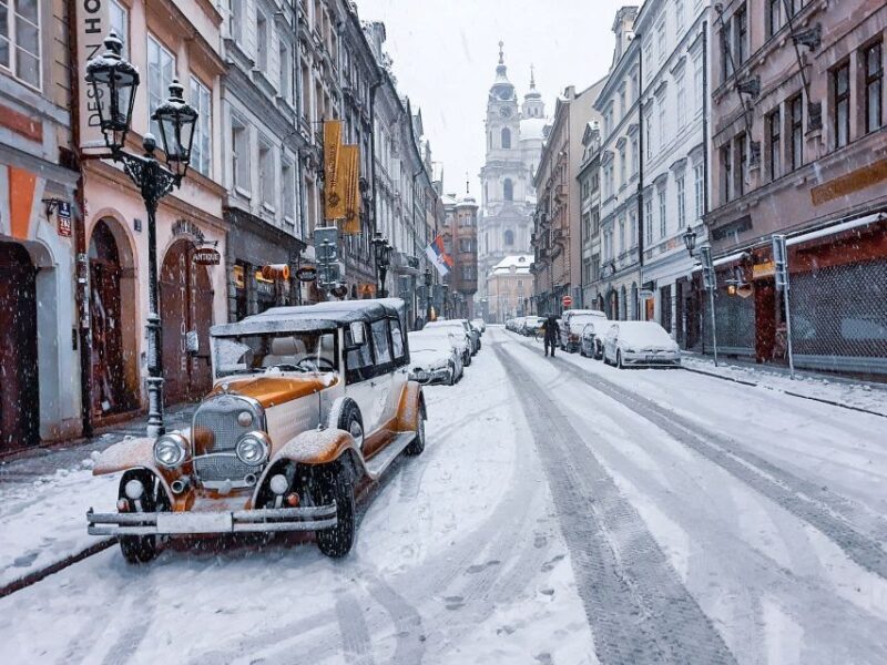 Prague: 1-Hour Vintage Car Tour - Who Is This Tour Best For?