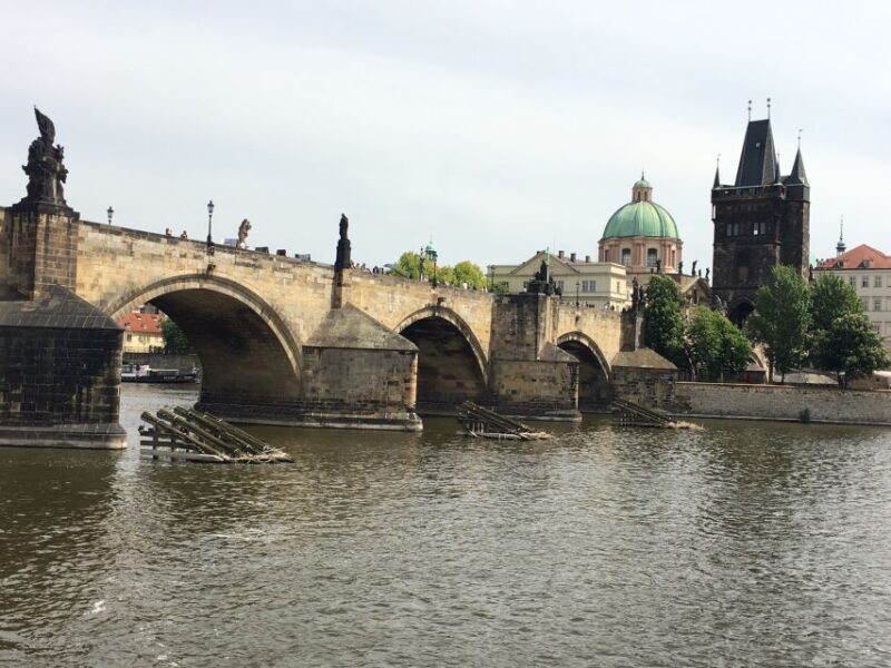 Prague: 3-hour Evening River Cruise with Dinner - What to Expect on This Prague Evening River Cruise