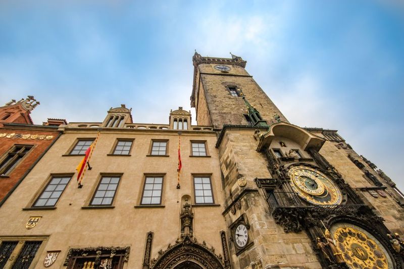 Prague: 3-Hour Walking Tour of Old Town & Prague Castle - Weather, Shoes, and Other Small Logistics That Matter