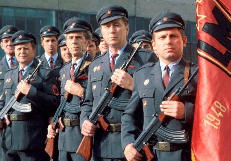 Prague: 3-Hours Wars & Totality Guided Walking Tour - Who Should Consider This Tour?