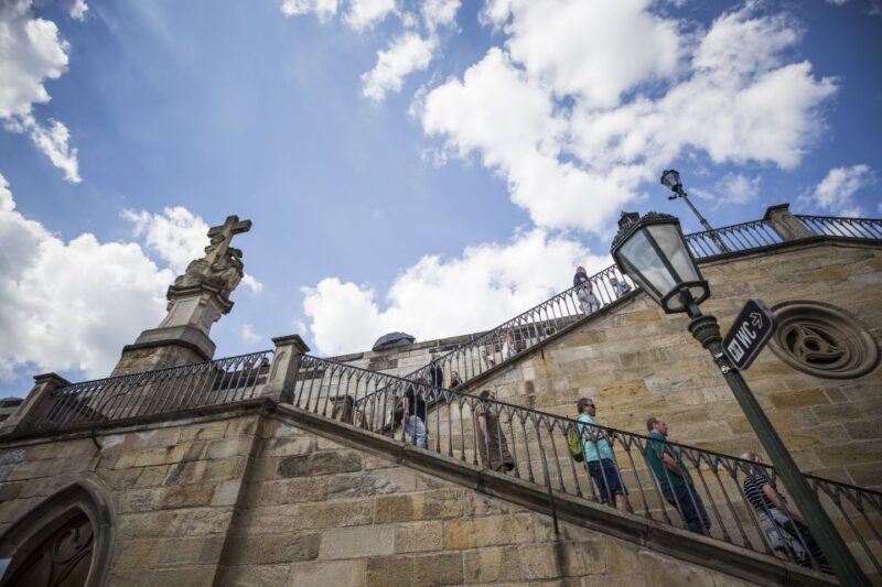 Prague: 3Hour Castle Grounds Walking Tour and River Cruise - FAQs
