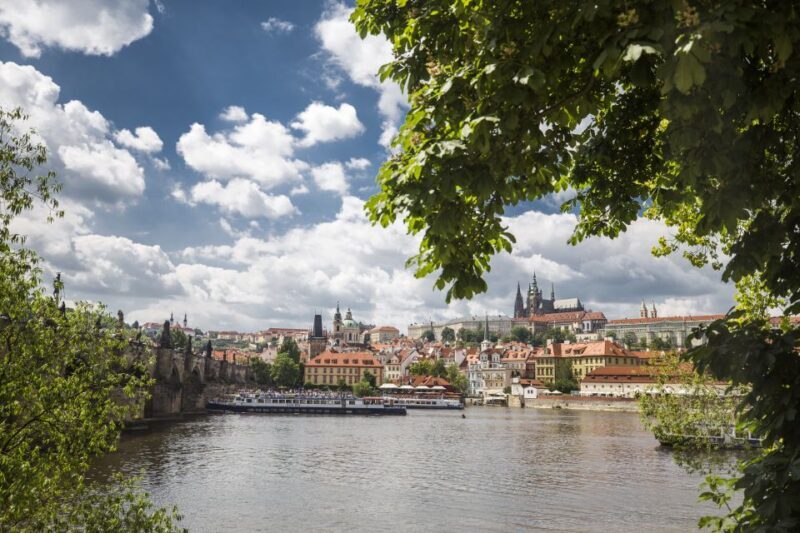 Prague: 3Hour Castle Grounds Walking Tour and River Cruise - Final Thoughts