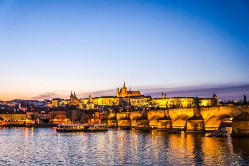 Prague: 50-Minute Sightseeing Evening Cruise - What to Expect from the Prague Evening Cruise
