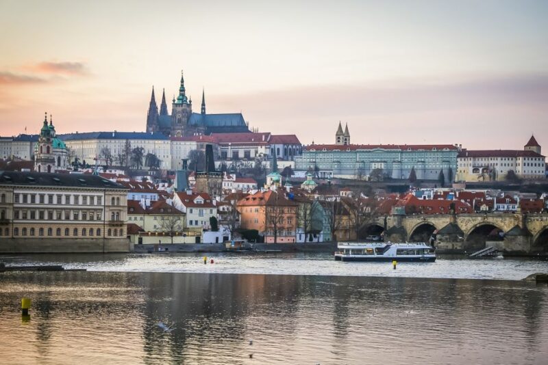Prague: 50-Minute Sightseeing Evening Cruise - The Pros and Cons