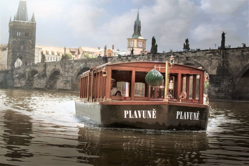 Prague: 6-Hour Tour with River Boat Cruise and Lunch - What to Expect from the Tour