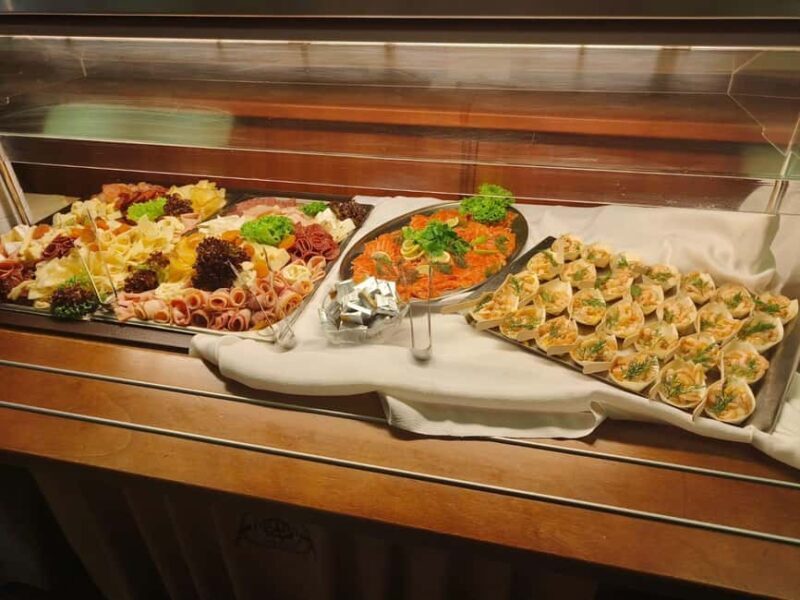 Prague: All Inclusive NewYear'sEve Cruise with Dinner&Drinks - Prague: All Inclusive NewYearsEve Cruise with Dinner&Drinks — A Practical Look