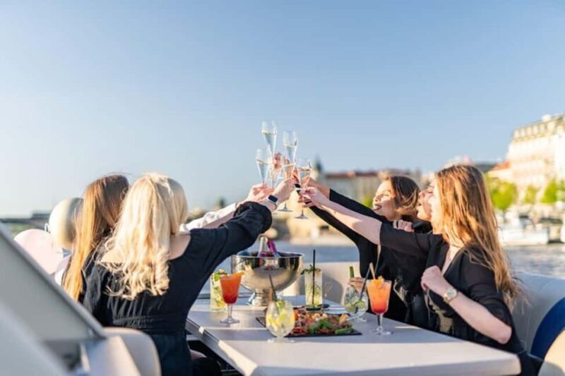 Prague: All-You-Can-Drink VIP Pontoon Boat Experience - The Drinks and Food Options