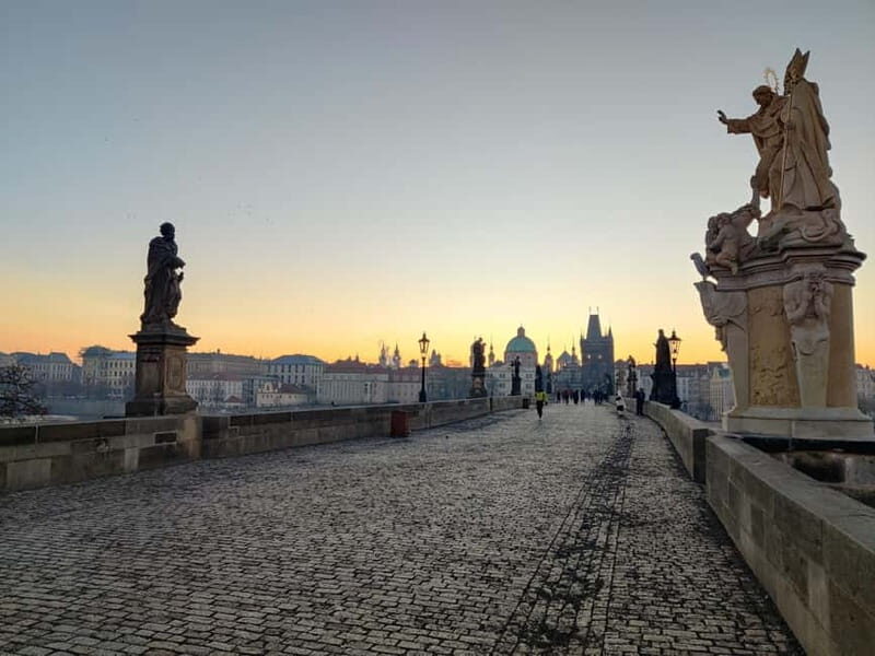 Prague: Before the Crowd Sunrise Tour & Breakfast - Who Should Consider This Tour?