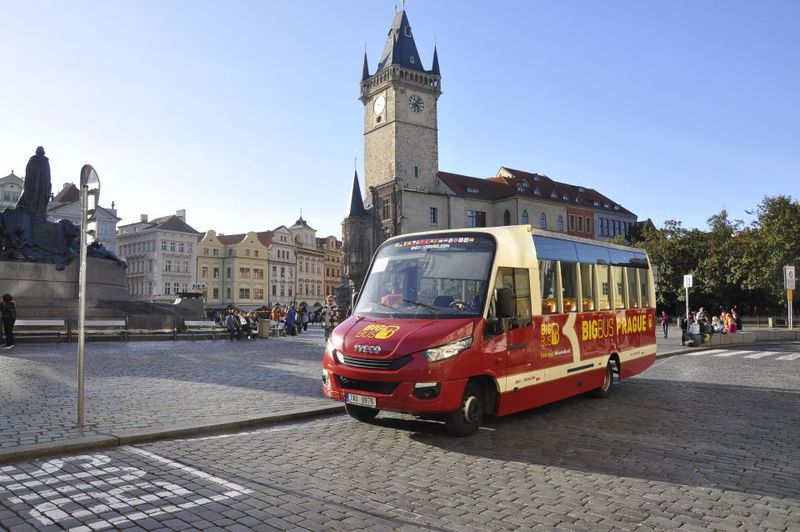 Prague: Big Bus Hop-on Hop-off, Castle Tour and River Cruise - Old Town Square and the Astronomical Clock Area