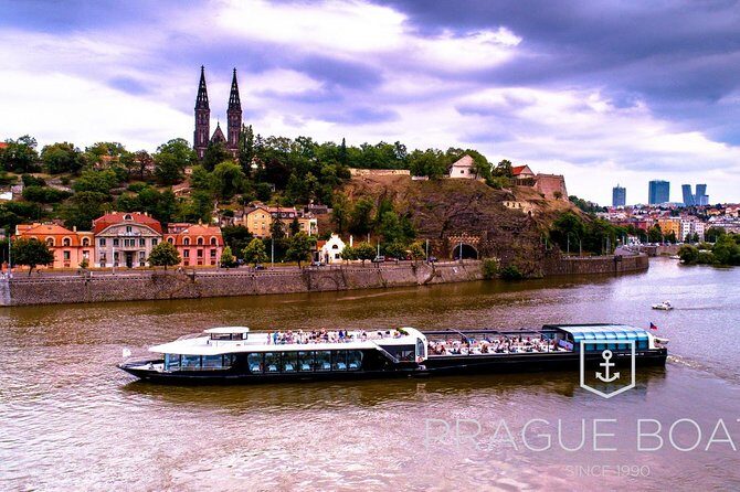 Prague Boats 2-hour Lunch Cruise - The Experience: What to Expect and How It Feels