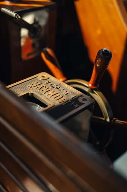 Prague: Canal Cruise Around Charles Bridge - Setting the Scene: What to Expect on This Canal Cruise