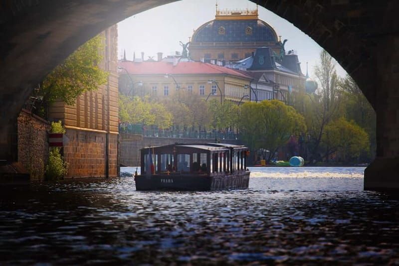 Prague: Canal Cruise Around Charles Bridge - Stop 1: Charles Bridge Museum and the Charles Bridge Views
