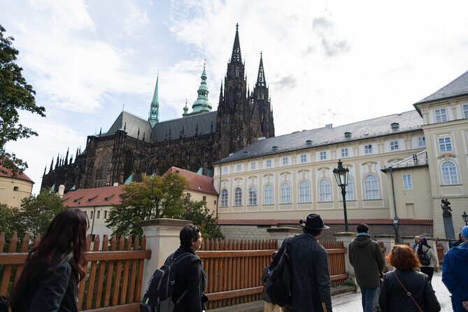 Prague: Castle Entry Ticket with Guide and River Cruise - Practical Tips for Your Day