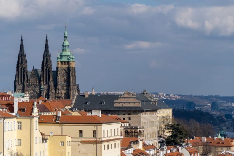 Prague: Castle Grounds & Highlights Walking Tour small-group - FAQs