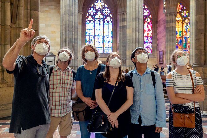 Prague Castle Walking Tour - Practical Tips